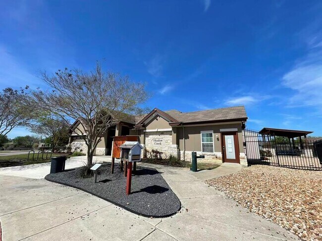 Building Photo - 457 Dragon Ridge Rd