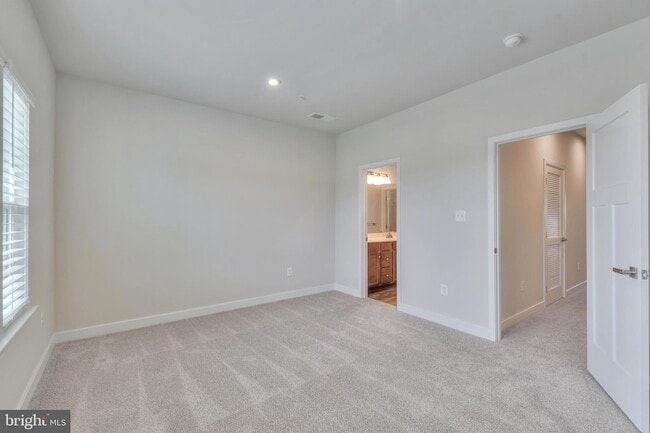 Building Photo - 6616 Ballenger Run Blvd