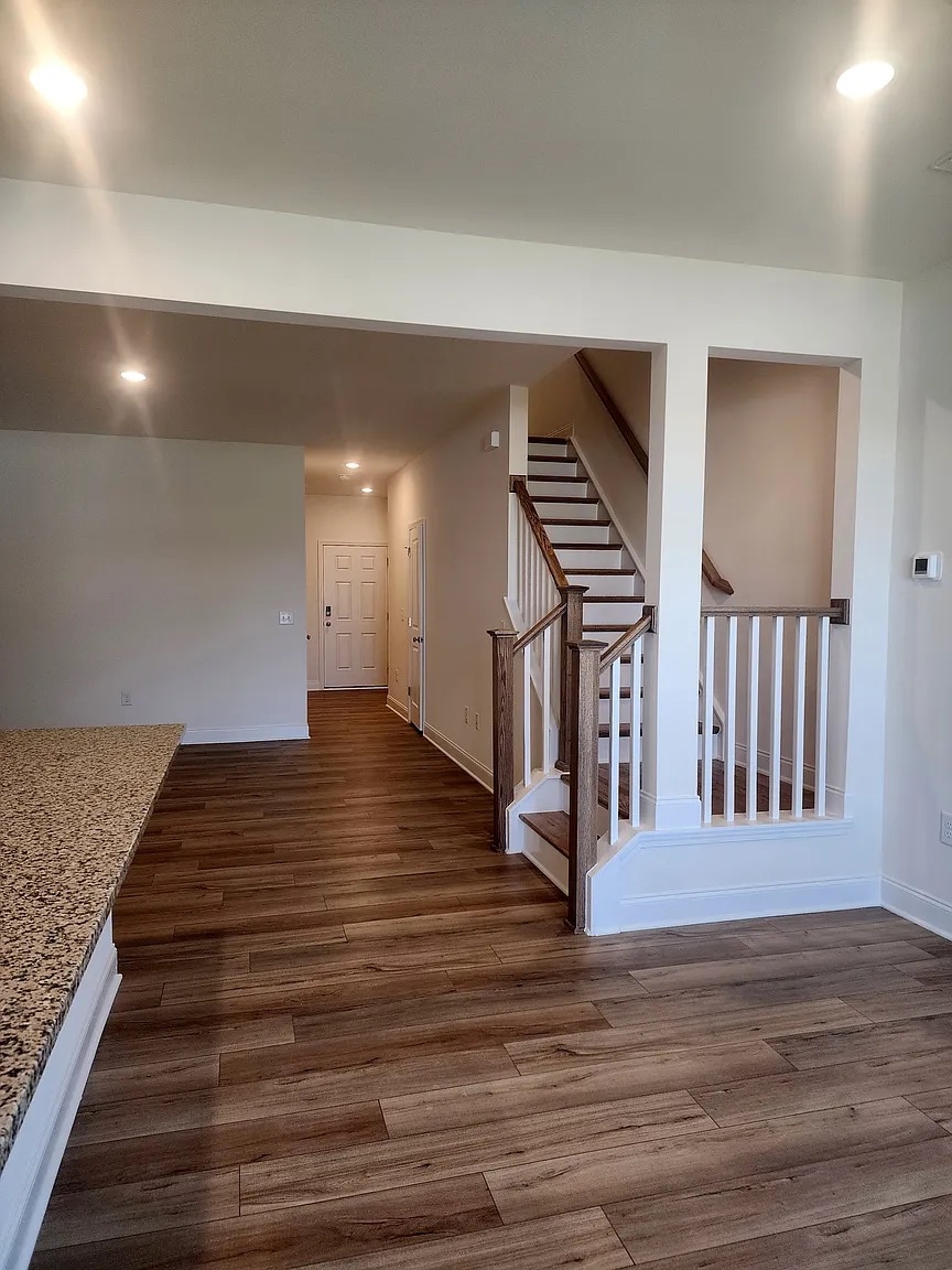 Building Photo - Room in Townhome on Caddis Bnd