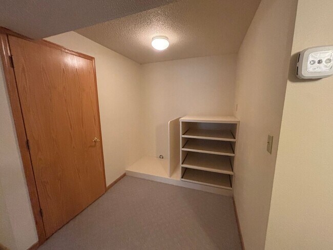 Building Photo - 154-154 Cayman St