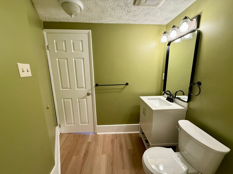 Bathroom - 1054 Vance Ave