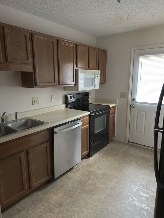 Building Photo - 164 Winners Cir