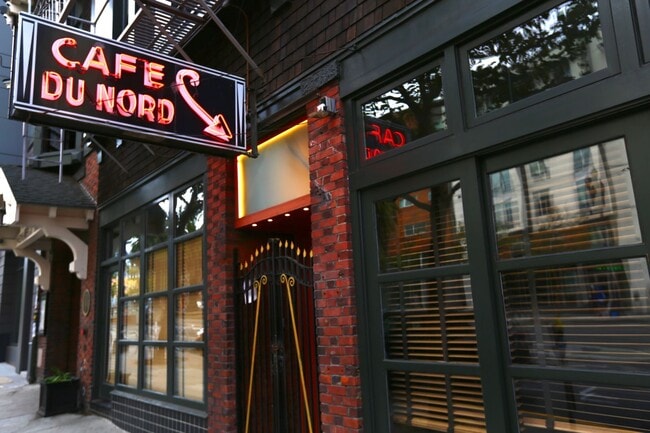 Building Photo - 306-308 Church St.