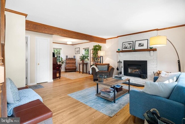 Building Photo - 37 Cadwallader Ct