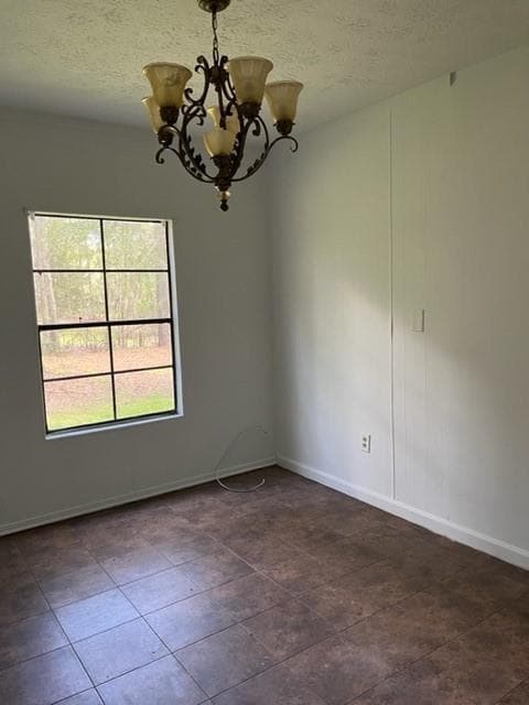 Building Photo - 102 N Cir Dr