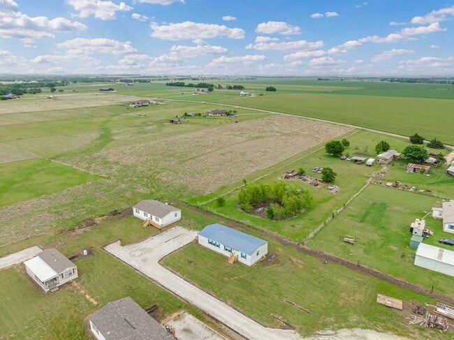 Building Photo - 110 Private Rd