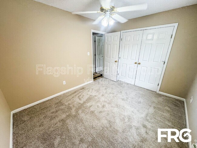 Building Photo - 3311 Moseley Dr