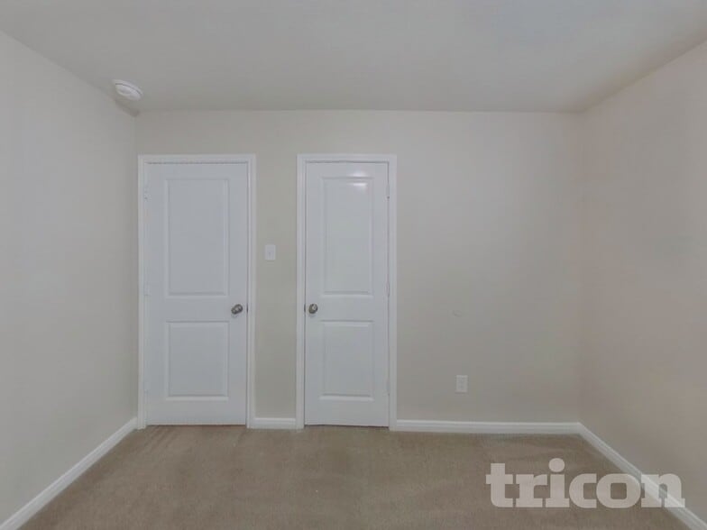 Building Photo - 15676 Del Norte Dr