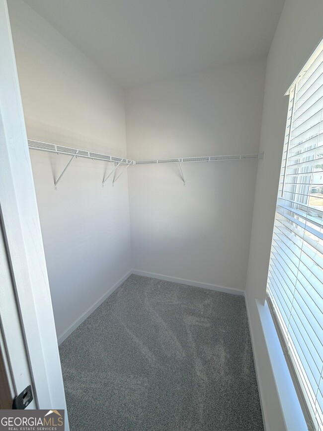 Building Photo - 204 Asher Dr