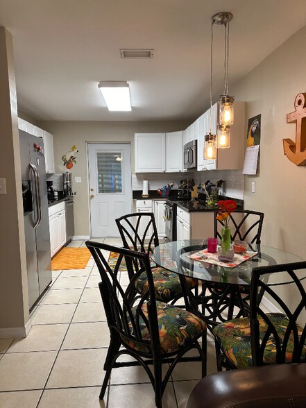 Building Photo - 3463 Brink Cir