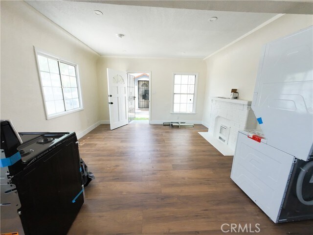 Building Photo - 2814 S Mansfield Ave
