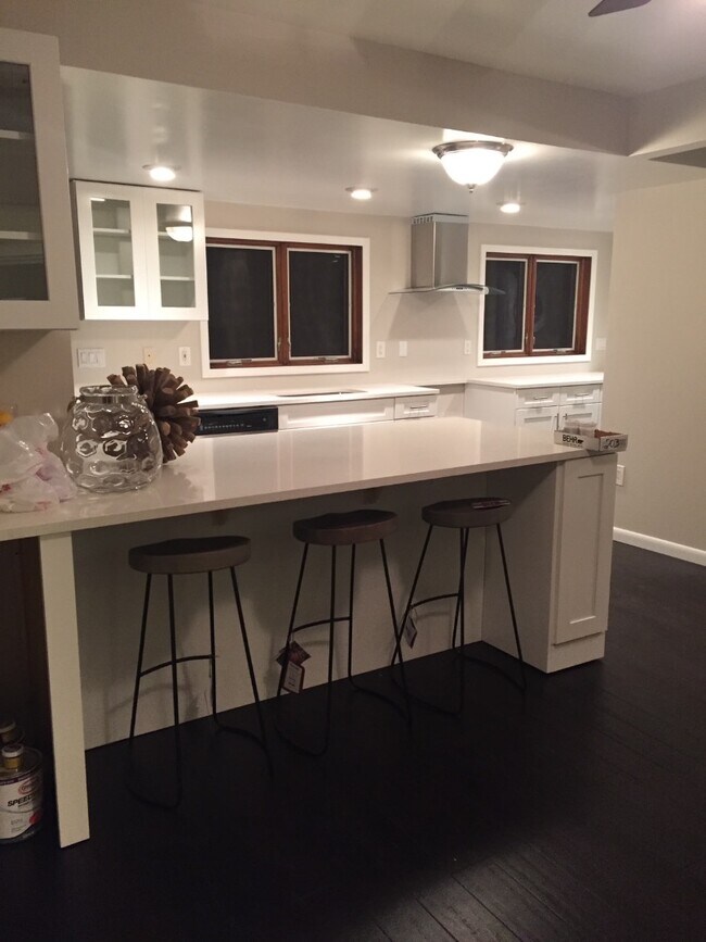 Building Photo - 127 Hyers St