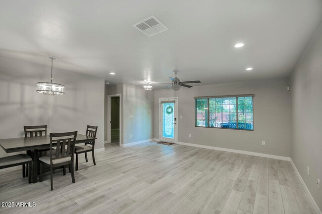 Building Photo - 1817 N 21st St