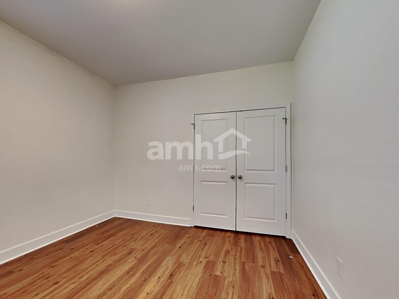 Building Photo - 201 Houston Dr