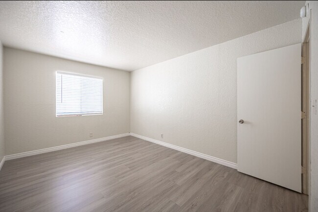 Building Photo - 5336 Mancos Ct