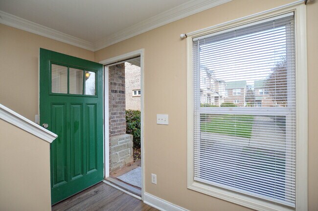 Building Photo - Townhome in Downtown Rock Hill | 3 Bed | 2 Bath | $1,695