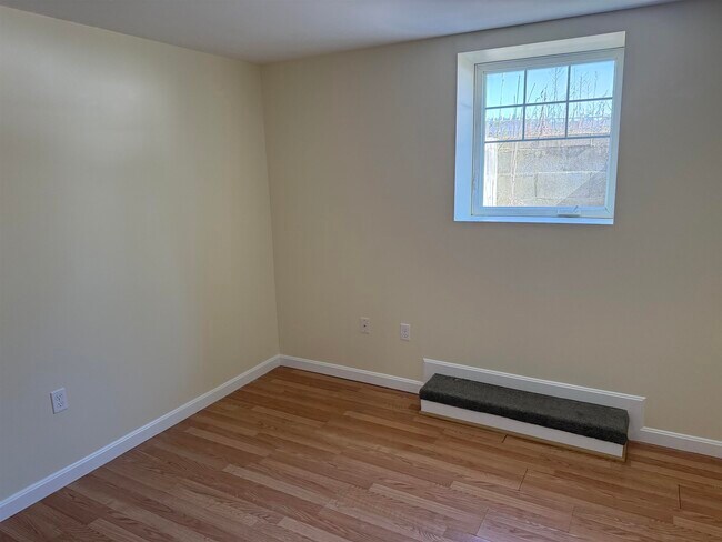 Building Photo - 276 Fremont Rd