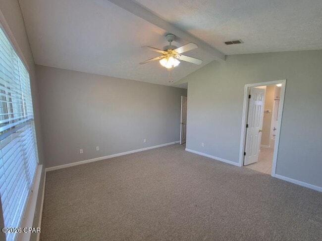 Building Photo - 2406 Maple Ct