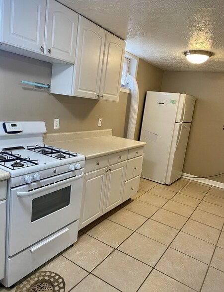 Building Photo - 118 N 900 W