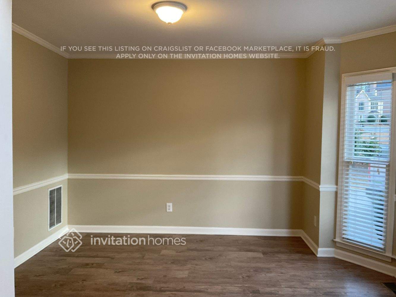 Building Photo - 655 River Overlook Dr NW