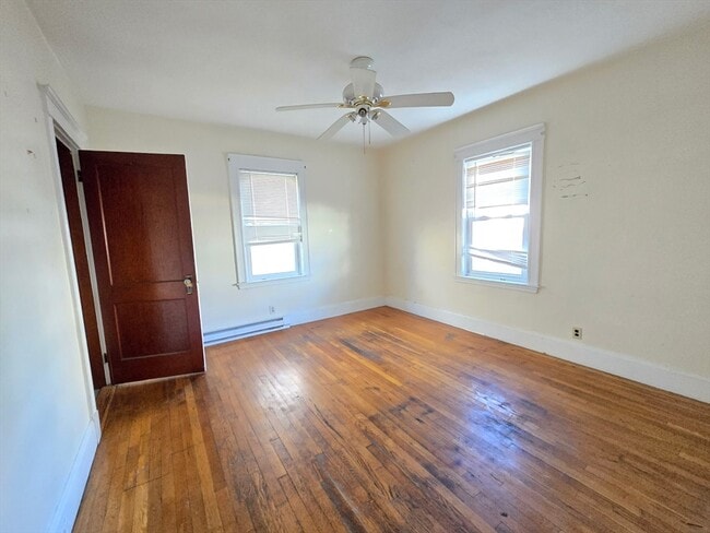 Building Photo - 23 Lowe St