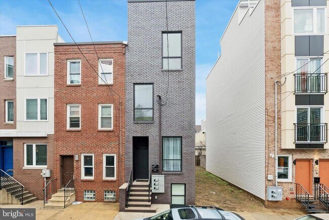 Building Photo - 1911 N 9th St