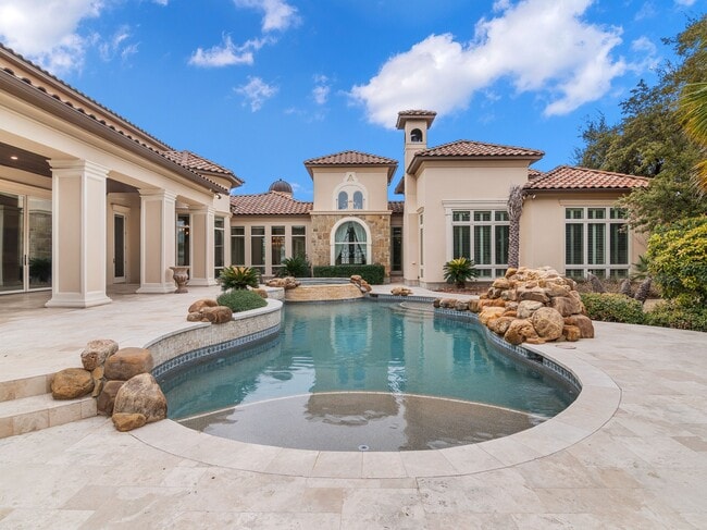 Building Photo - 202 Wellesley Loop