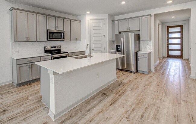 Building Photo - 221 Indian Shoal Dr