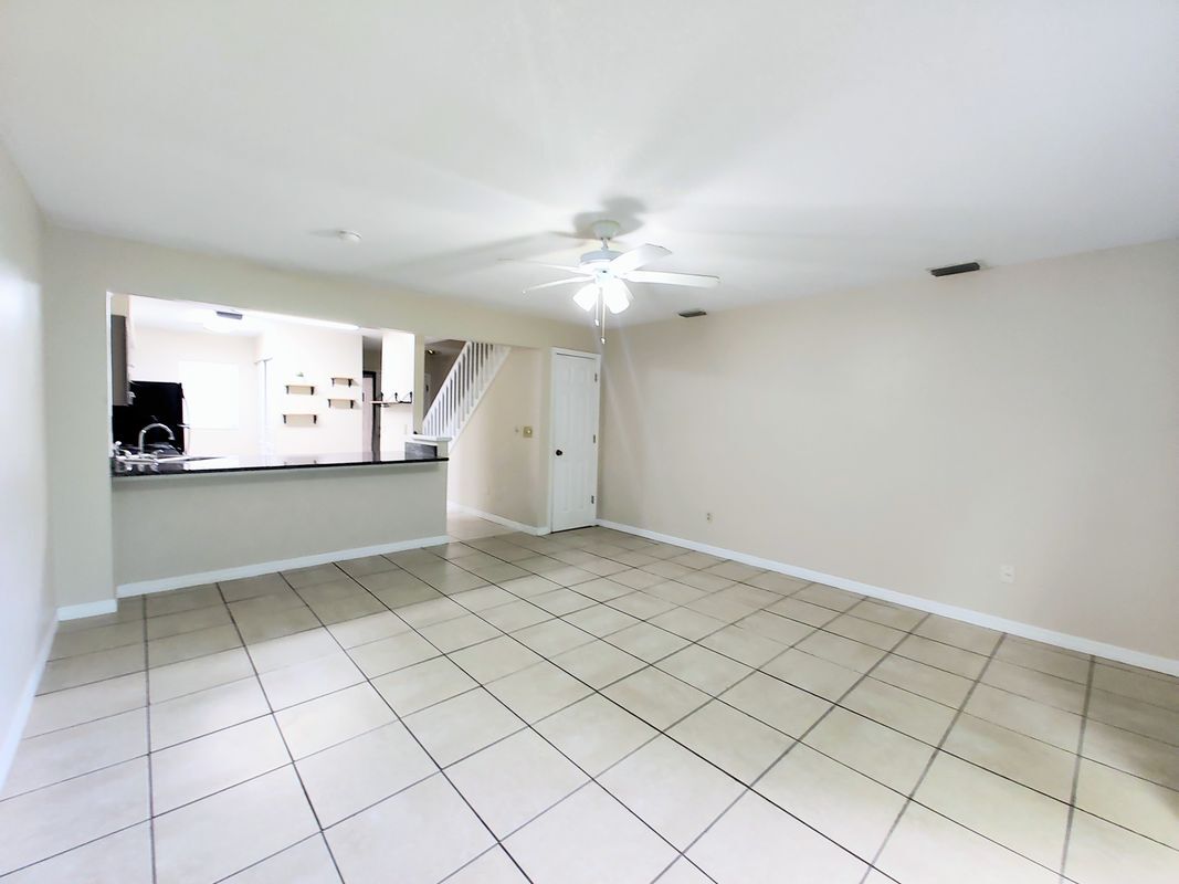 Building Photo - 175 Yorktowne Dr