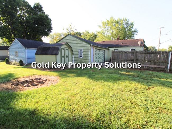 Building Photo - 2 BR 2 BA House with 2-Car Garage and Cent...