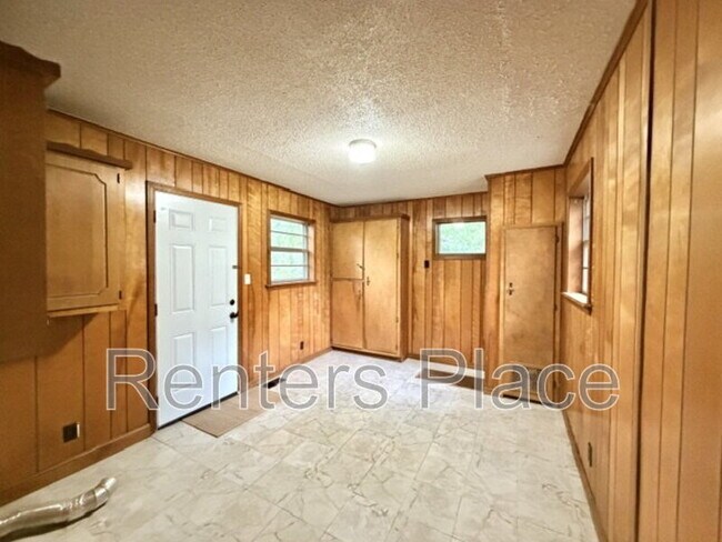 Building Photo - 5524 S Owasso Ave