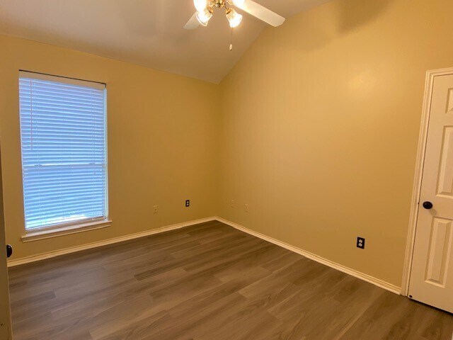 Building Photo - 3814 Paigewood Dr