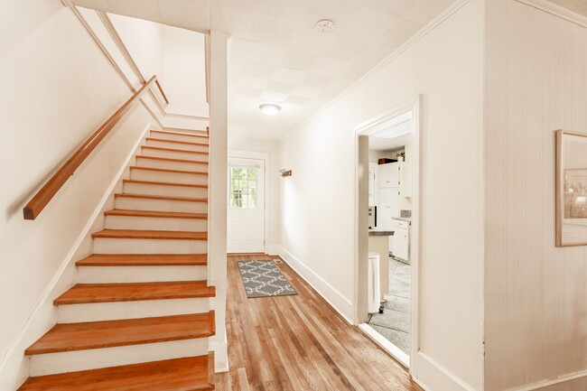 Building Photo - 719 Hayne Avenue