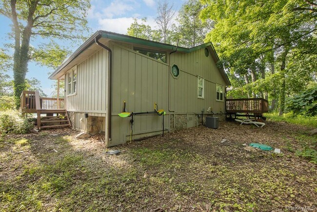 Building Photo - 56 Bluff Ave