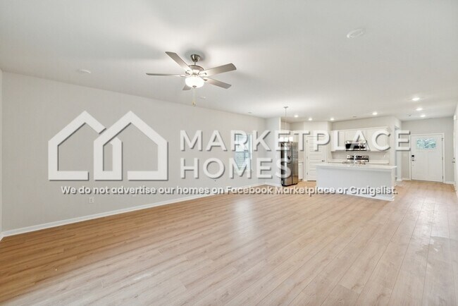 Building Photo - 15678 Brickman Ln