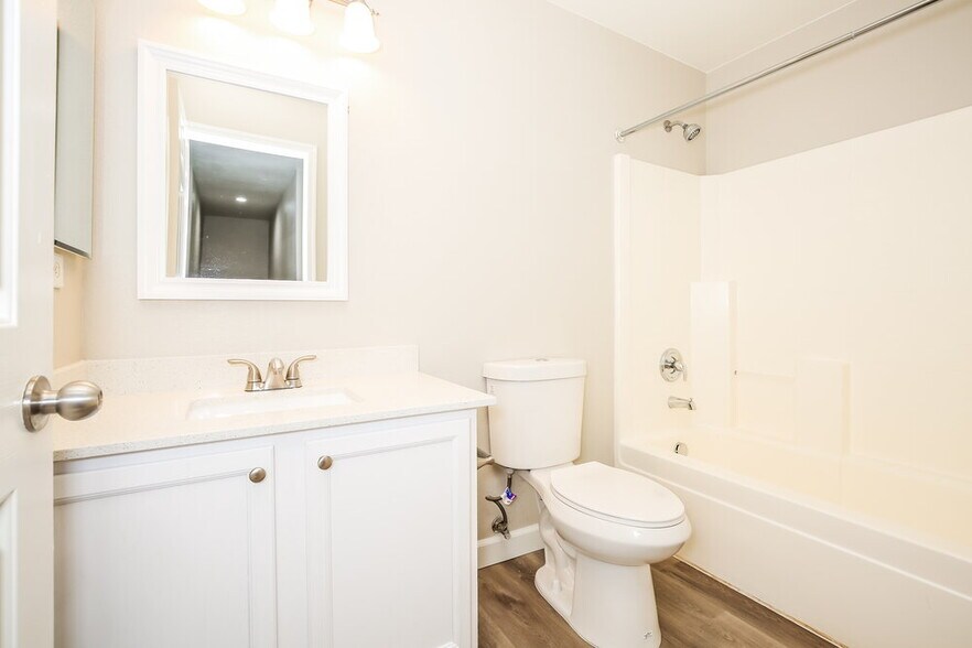 Building Photo - 7132 Mercurio Ave
