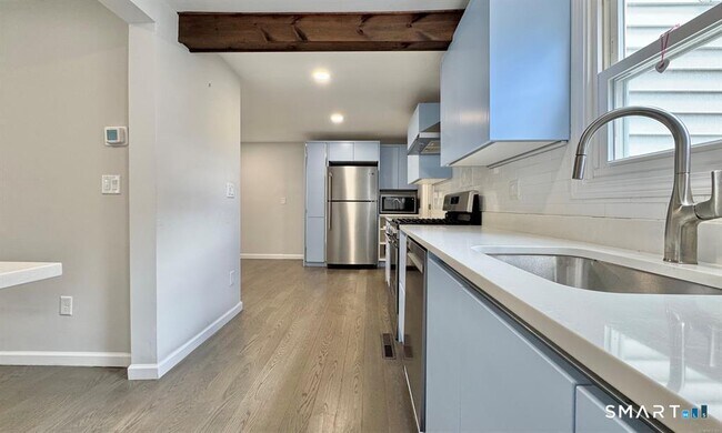 Building Photo - 12 Dunbar Rd