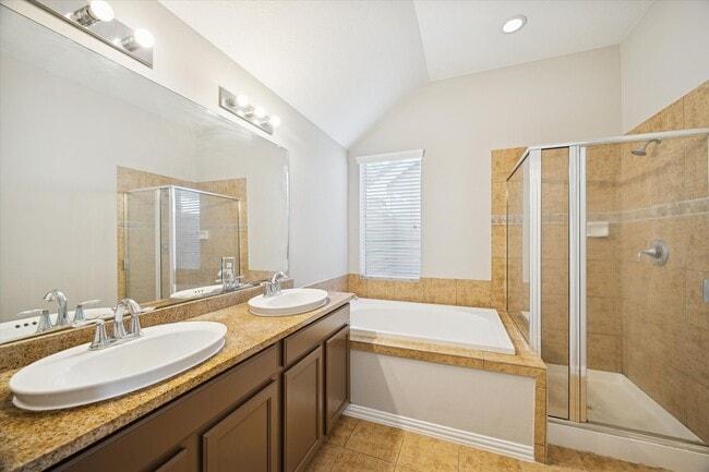 Building Photo - 2915 Crescent Oaks Park Ln