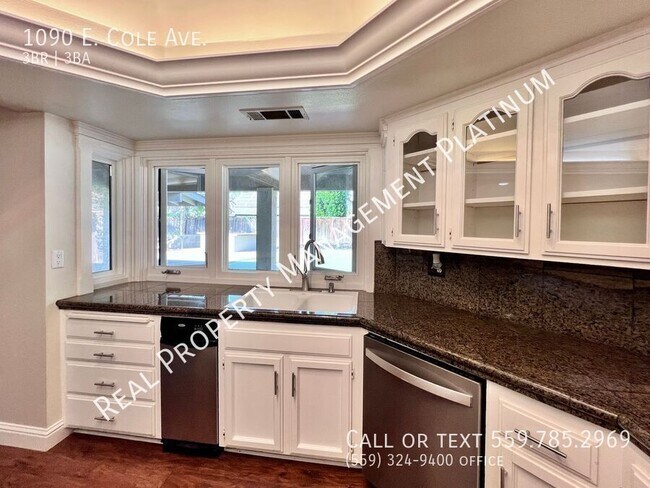 Building Photo - 1090 E Cole Ave