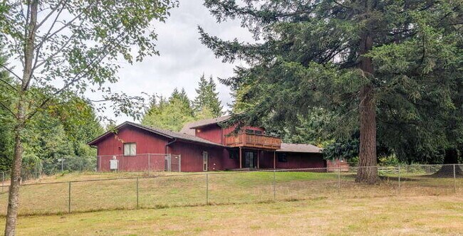 Building Photo - 18120 18th Ave NW