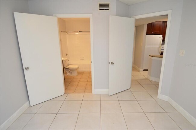 Building Photo - 8709 Fancy Finch Dr
