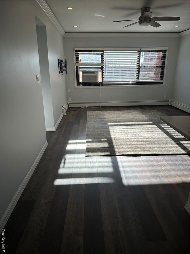 Building Photo - 55 Tulip Ave