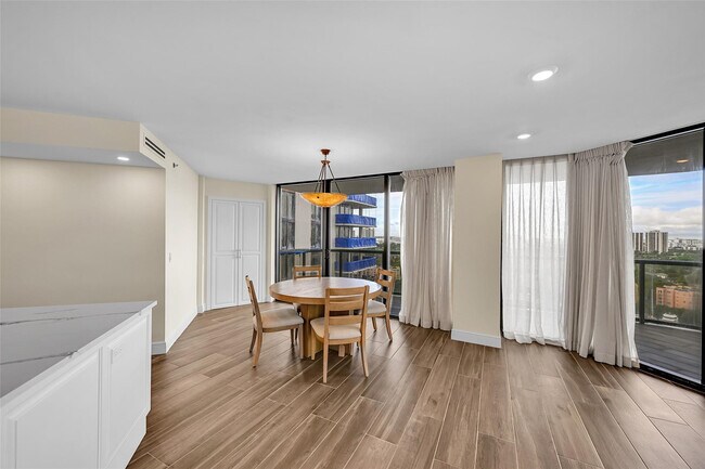 Building Photo - 19667 Turnberry Way