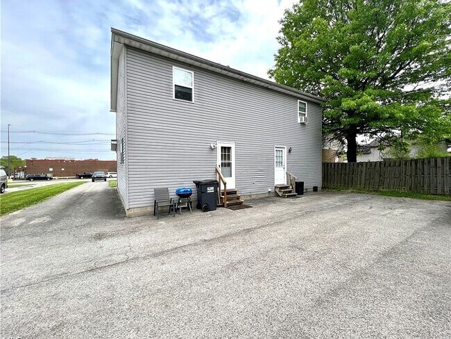 Building Photo - 50 N Kimberly Ave