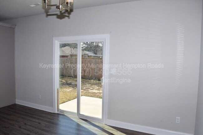 Building Photo - 1 Worden Pl