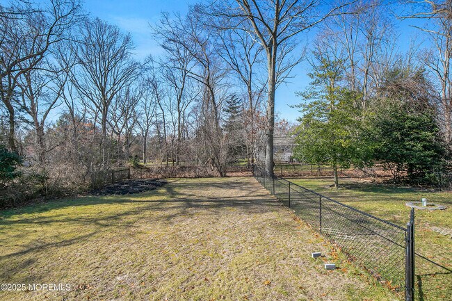 Building Photo - 1339 Chipmunk Ln