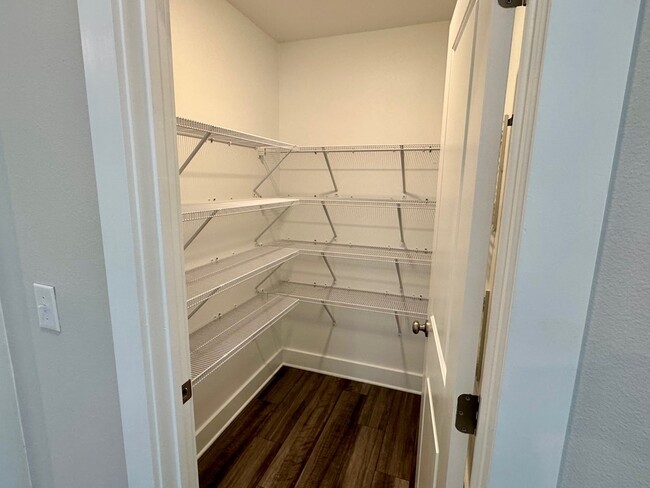 Building Photo - 456 Jones Homestead Rd