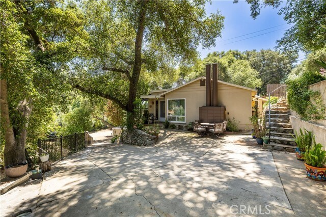Building Photo - 4566 Lower Live Oak Canyon Rd