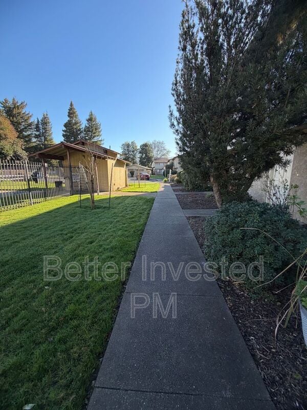 Building Photo - 966 Marlene St