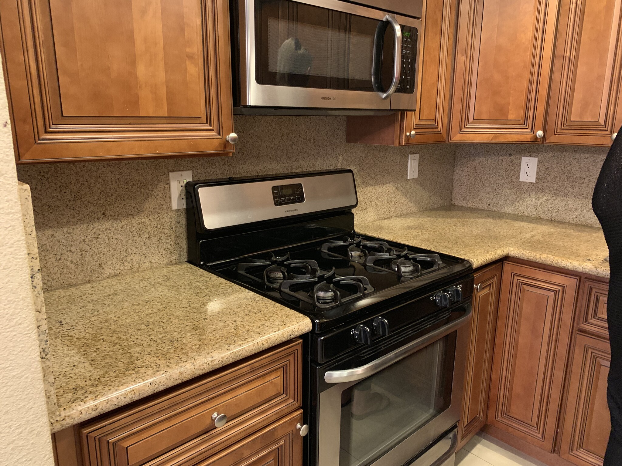 Building Photo - 2602 W Columbine Ave